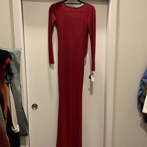 Windsor Long Sleeve Plunge-Back Gown